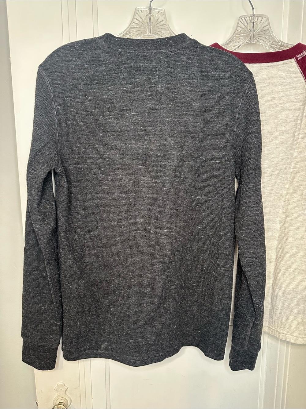 American Eagle Outfitters Cream and Burgundy Raglan and Grey waffle knit flannel - Picture 5 of 8